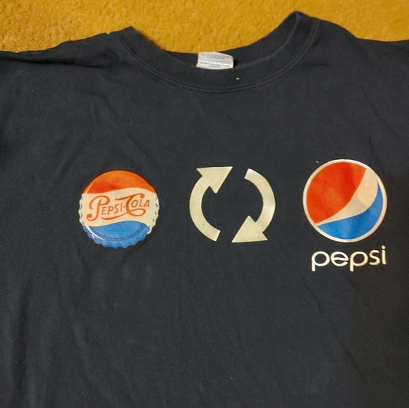Mens Pepsi Current and Retro Logo Shirt - Picture 3 of 4